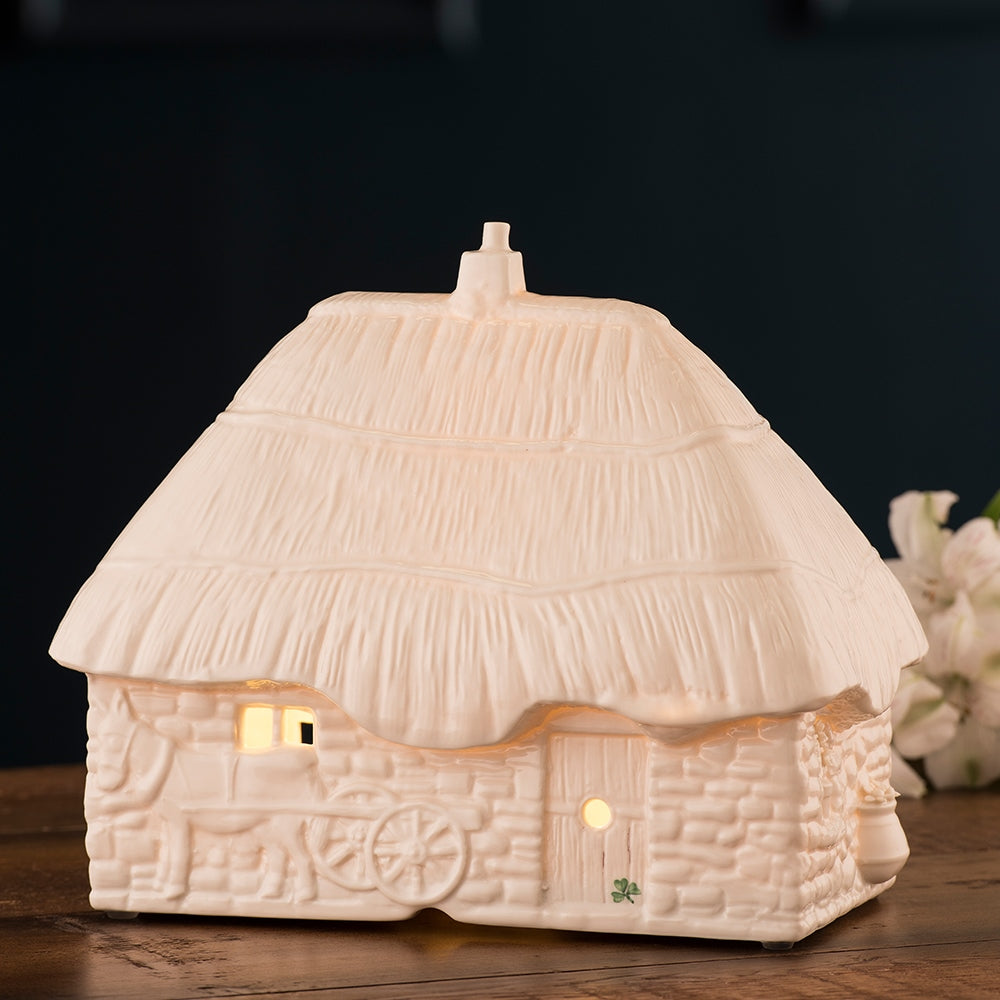 Belleek Thatched Cottage Luminaire
