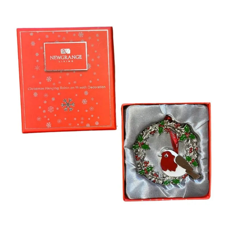 Newgrange Christmas Wreath with Robin Decoration