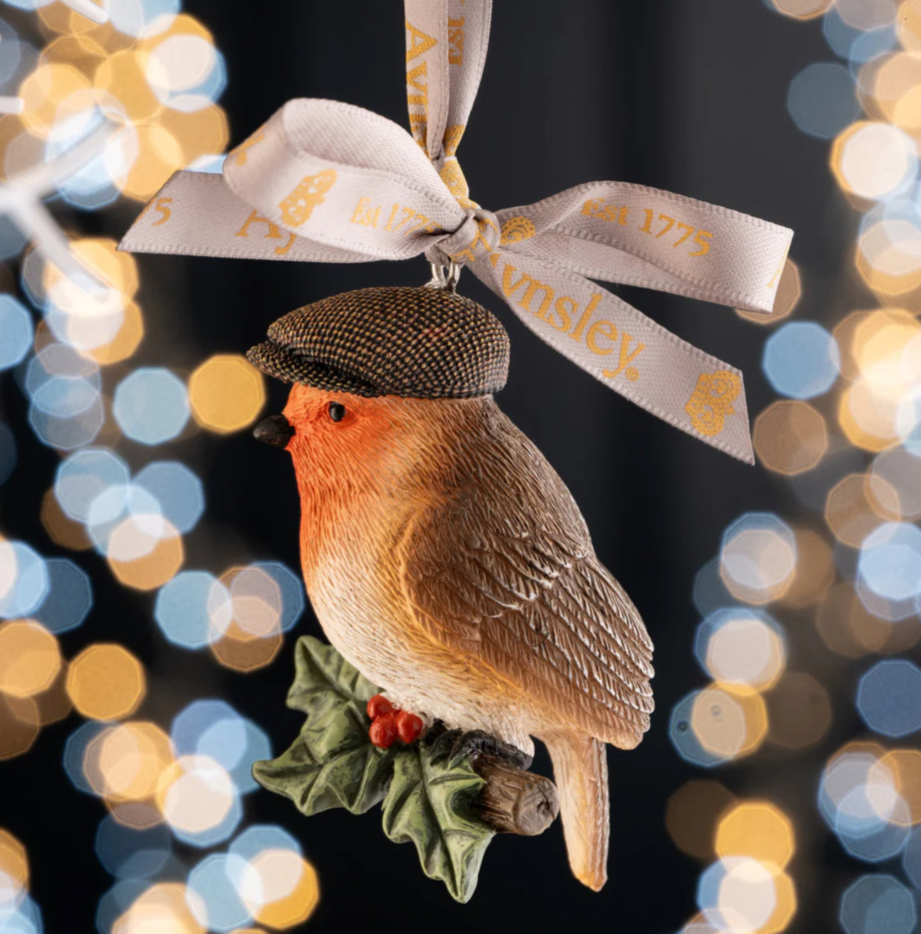 Aynsley Flat Cap Robin Hanging Decoration