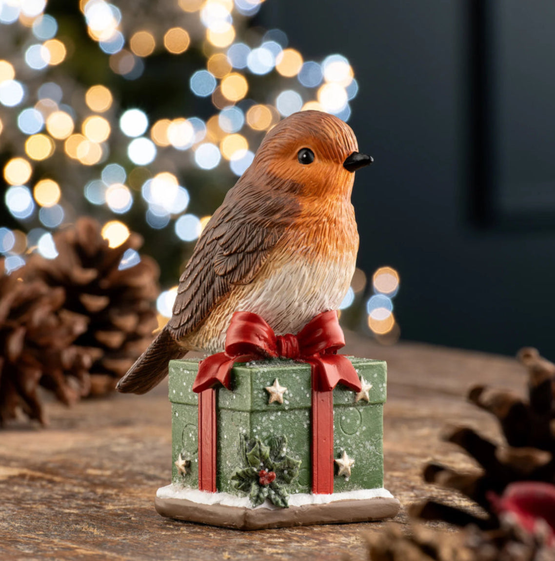 Aynsley Robin & Gift Figurine