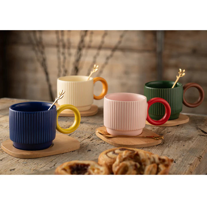 Belleek Living Hula Mug Set
