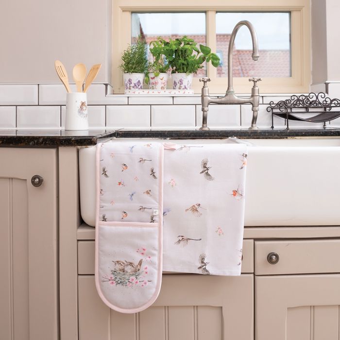 Wrendale ‘Feathered Friends’ Double Oven Glove