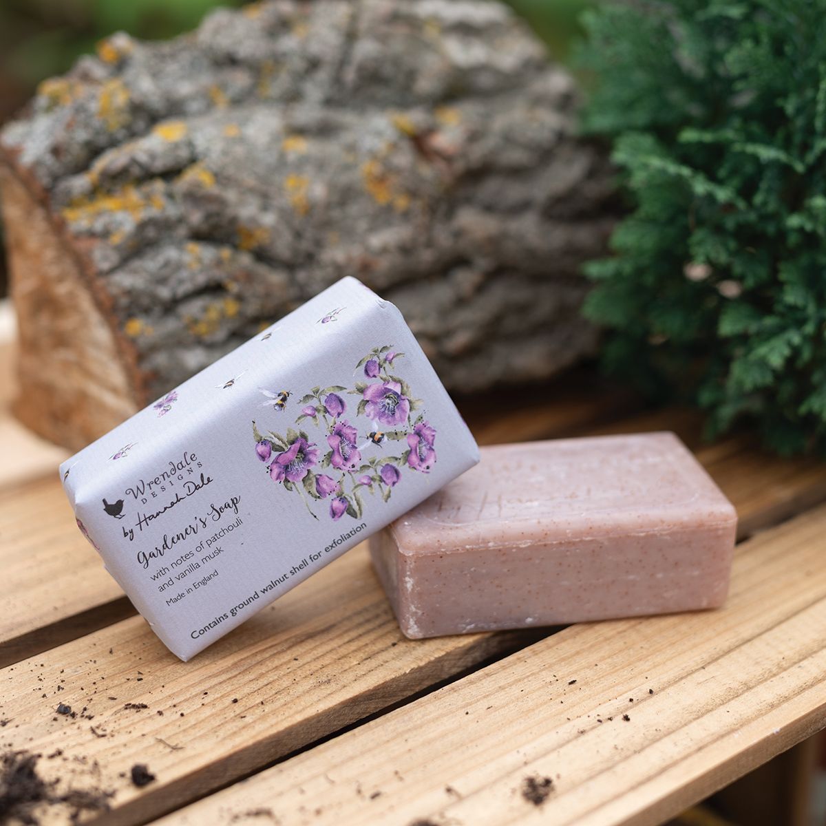 Wrendale ‘Patchouli And Vanilla Musk’ Gardener’s Soap 190g