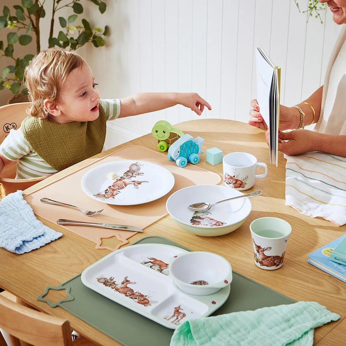 Wrendale ‘Little Wren’ 2 Piece Set Divided Plate & Bowl