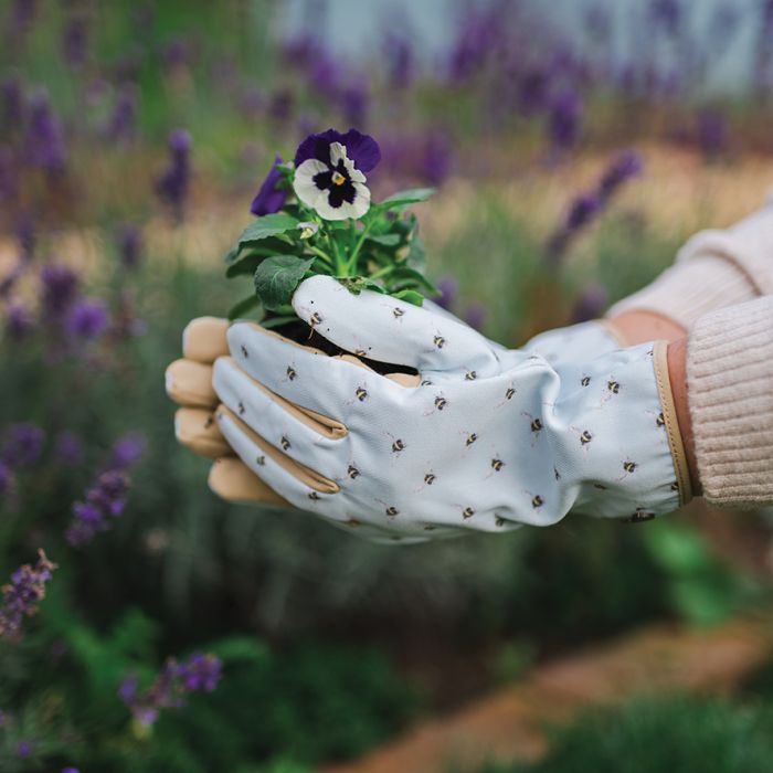 Wrendale ‘Bee’ Garden Gloves