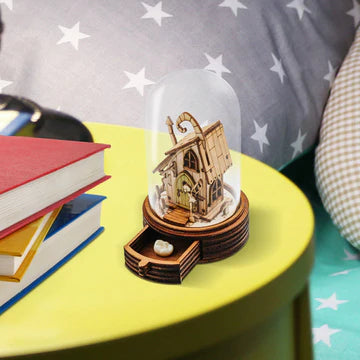 Kloche Tooth Fairy Drawer Figurine