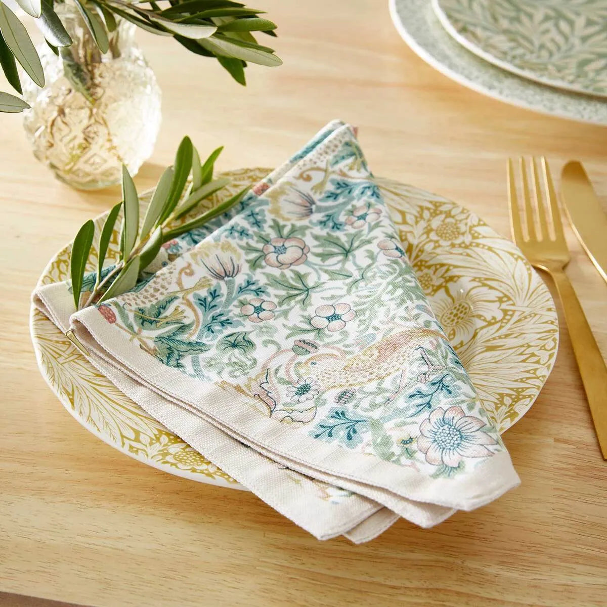 Spode Morris & Co. Strawberry Thief Set of 2 Napkins