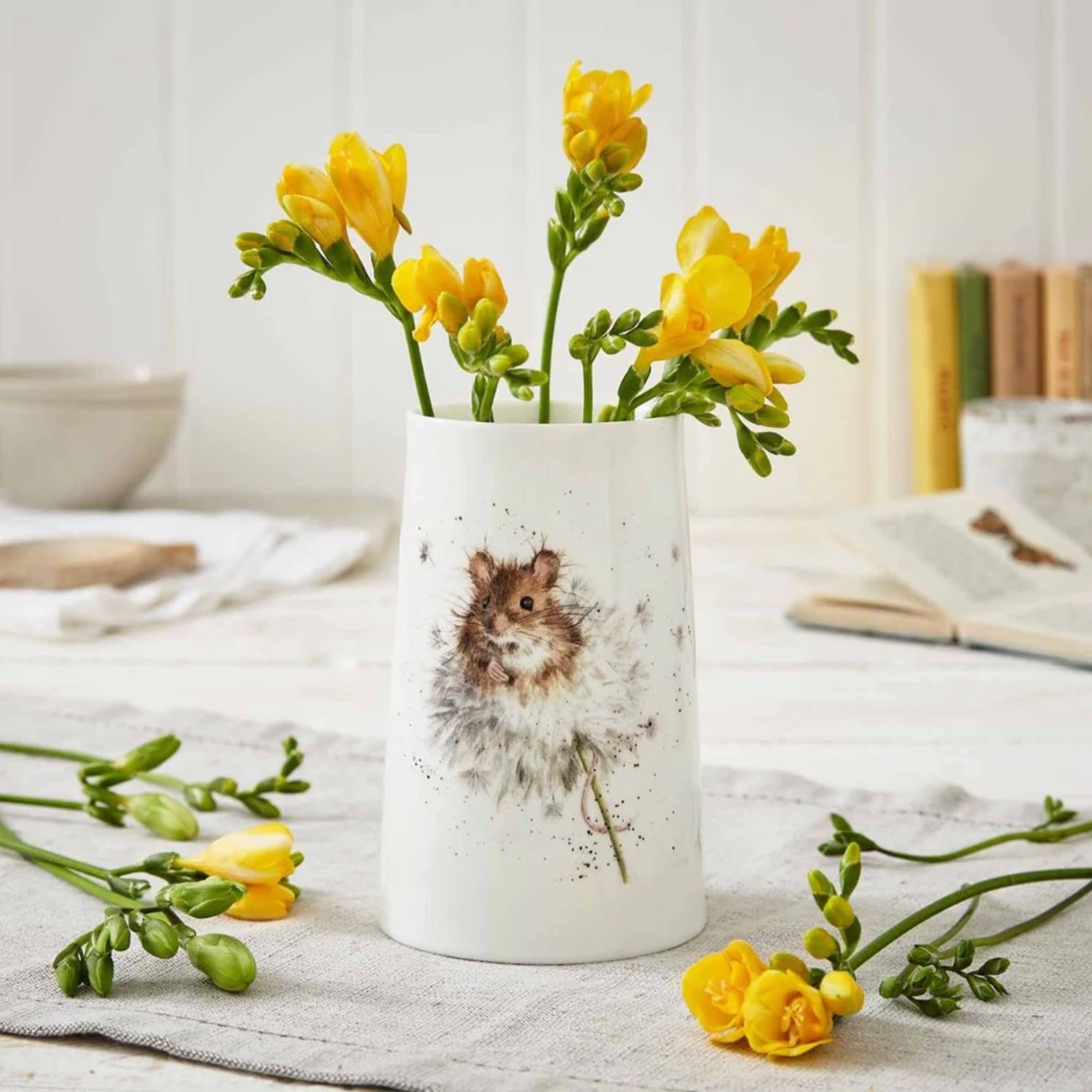 Royal Dorchester  Wrendale The Hare and Bee vase 17 cm