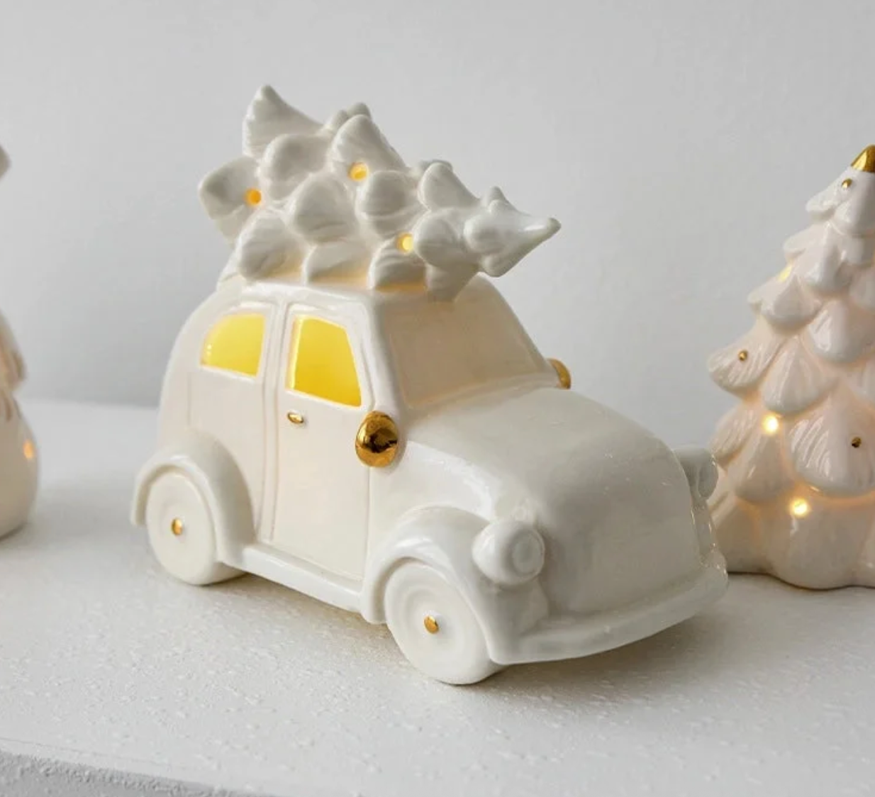 Newgrange White Ceramic Car & Christmas Tree