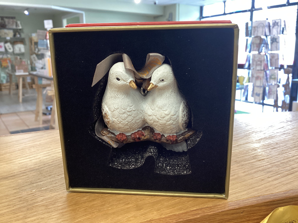 Aynsley Two Turtle Doves Hanging Ornaments