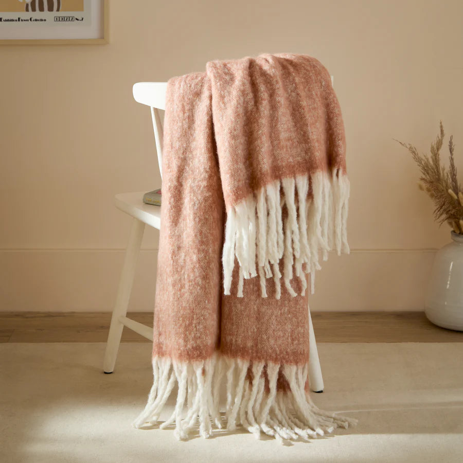 Furn Cozy Woven Tasselled Throw Rust