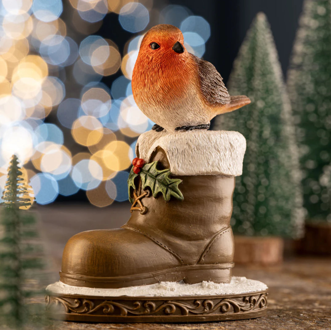 Aynsley Robin & Boot Figurine