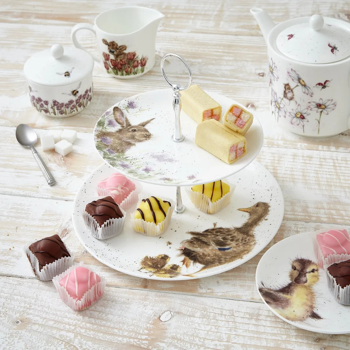 Wrendale Two Tier Cake Stand