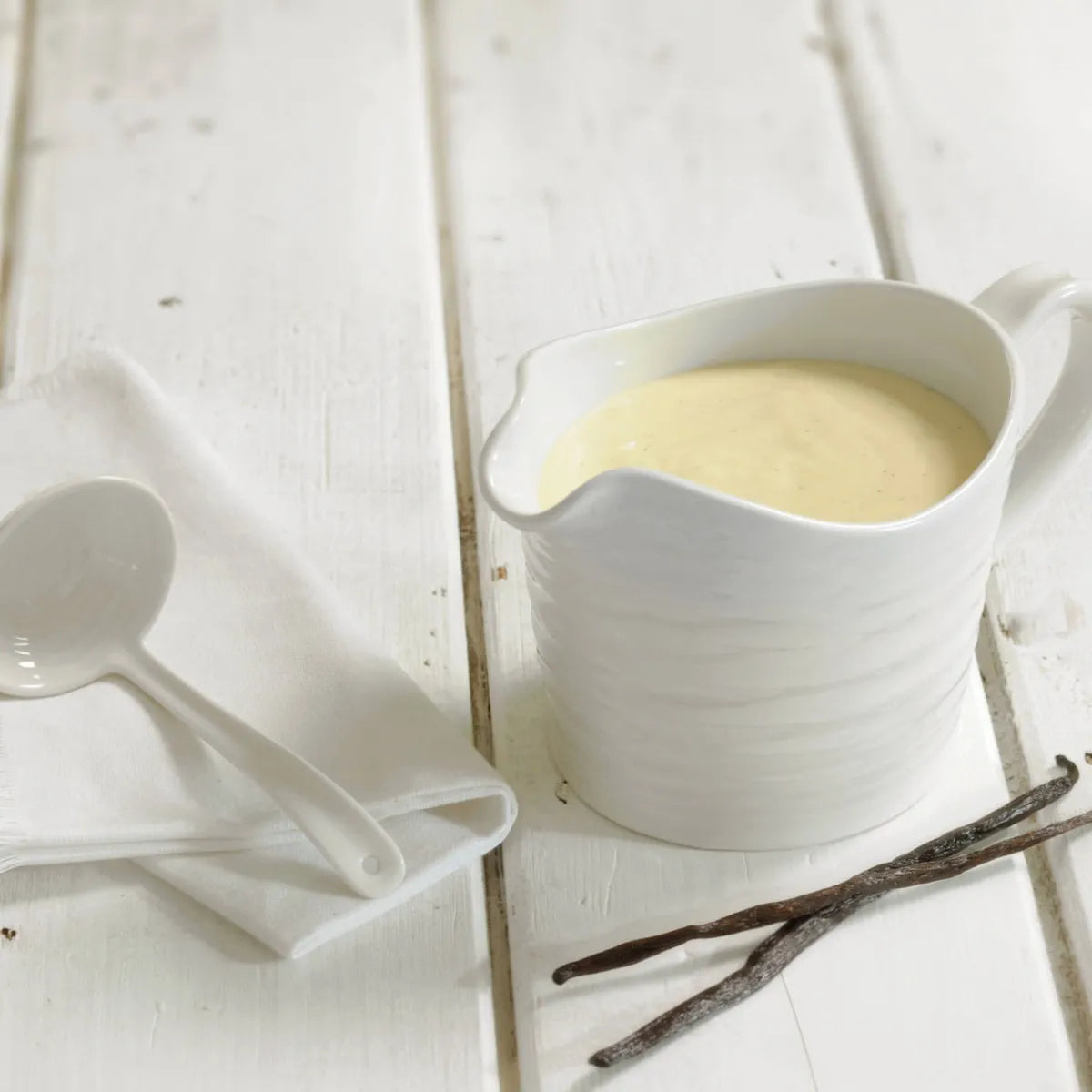 Portmeirion Sophie Conran Sauce Jug & Mini Ladle