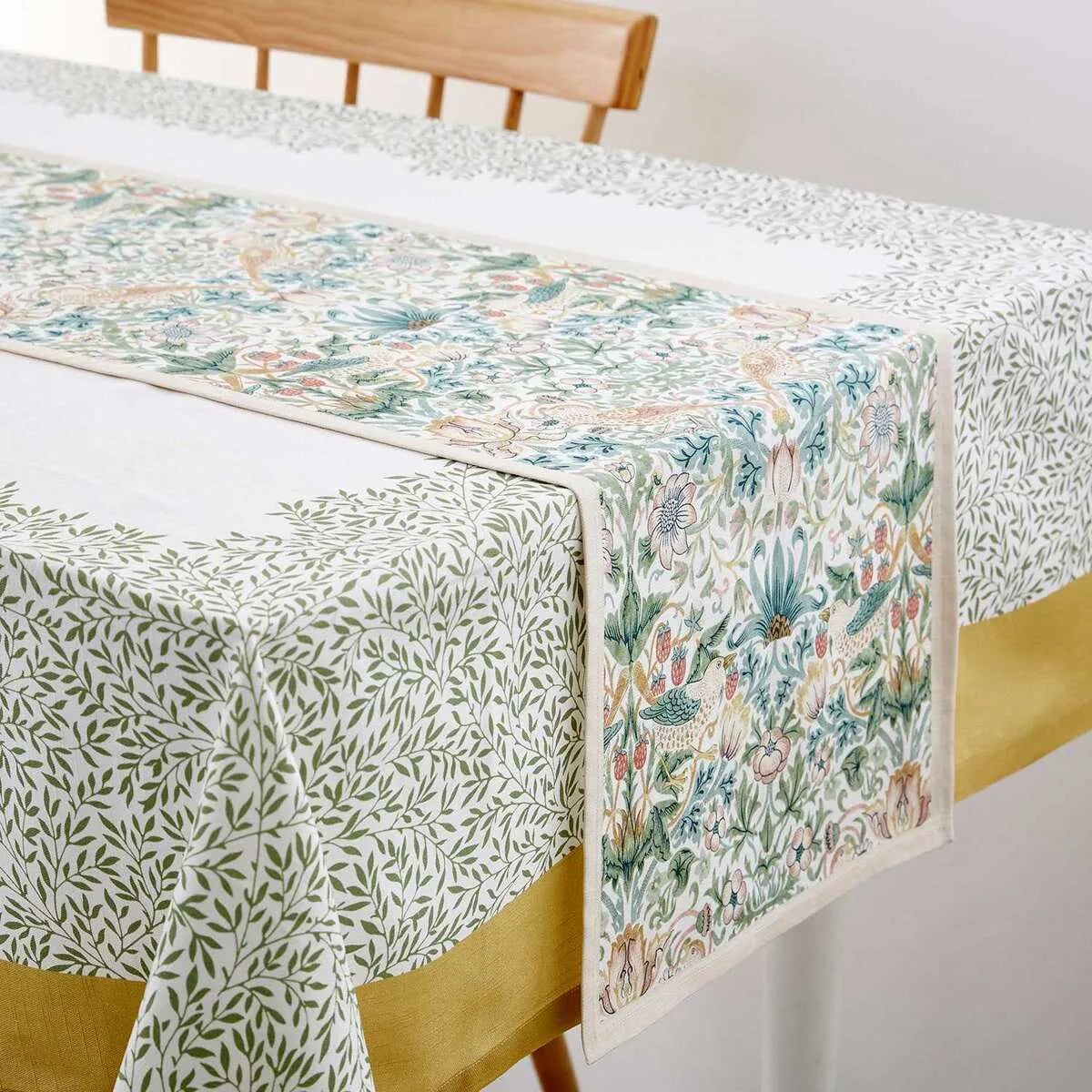 Spode Morris & Co. Strawberry Thief Table Runner 250cm x 35cm