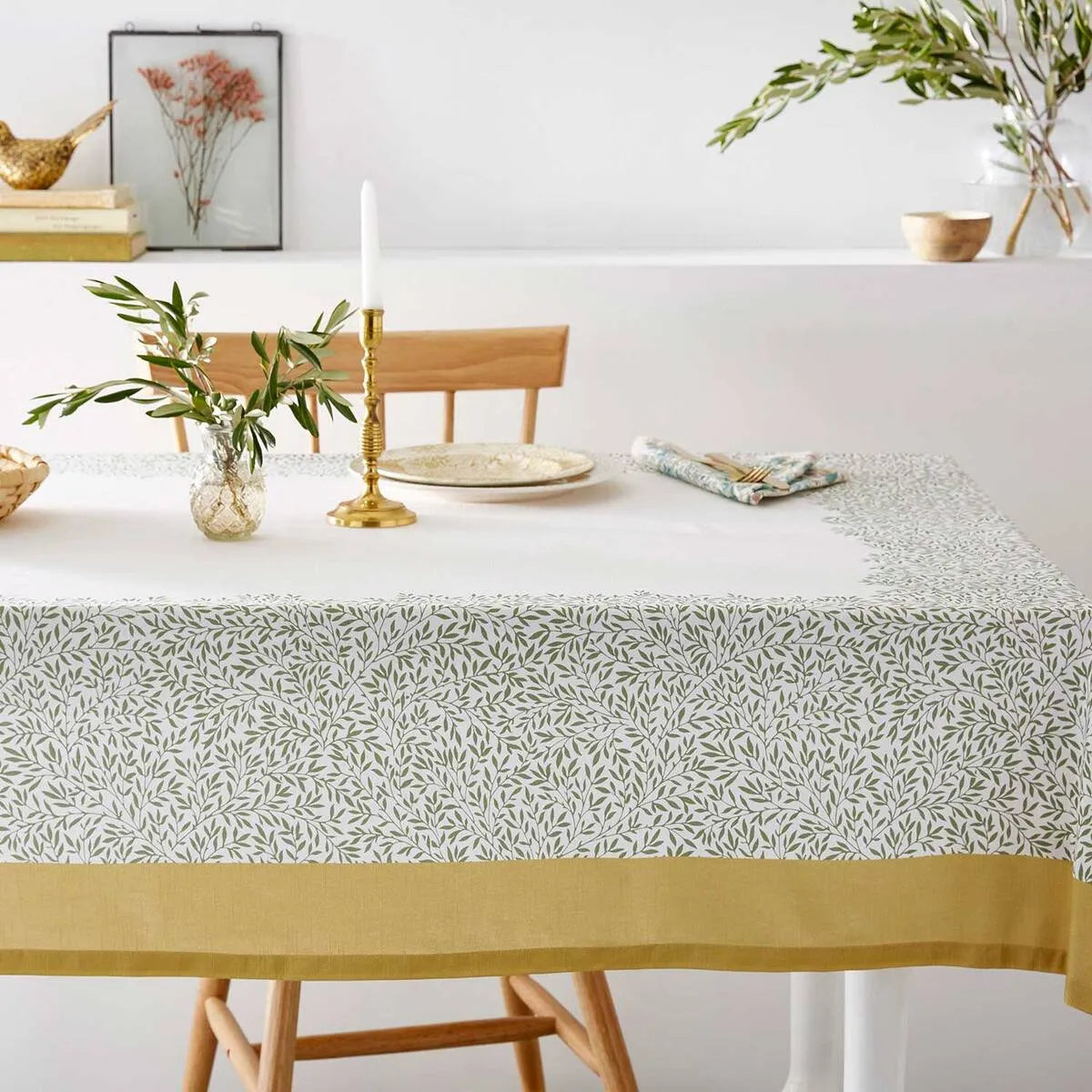 Spode Morris & Co. Standen Tablecloth 180cm x 140cm