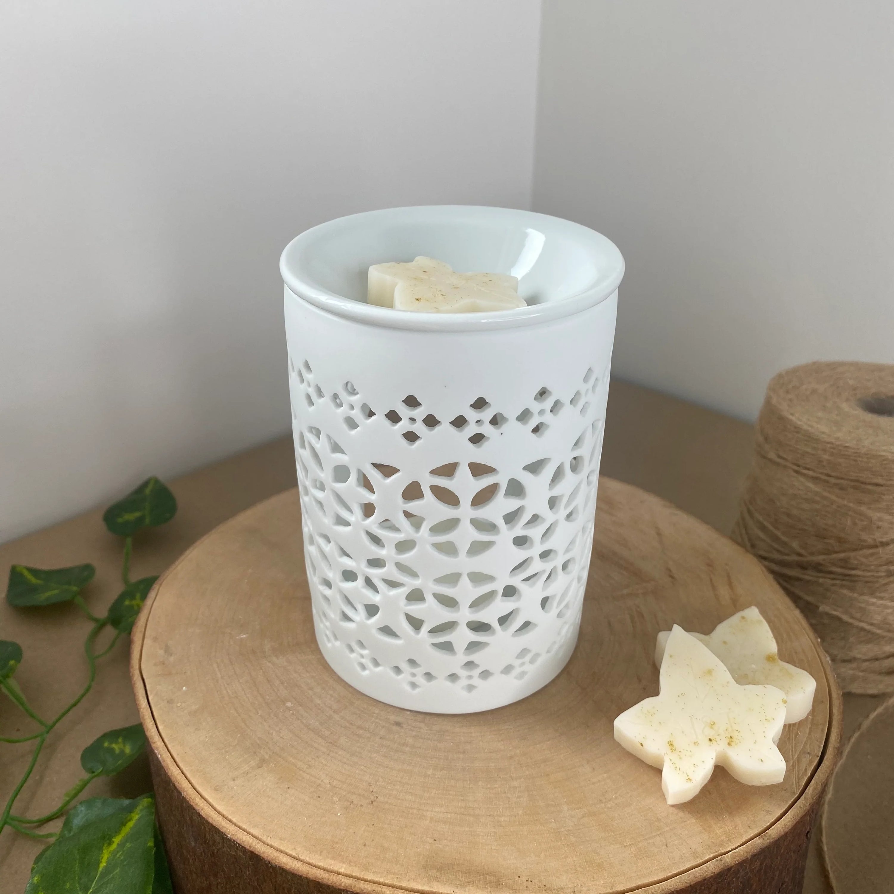 Ivy & Twine White Matte Cut Out Wax Melt Burner